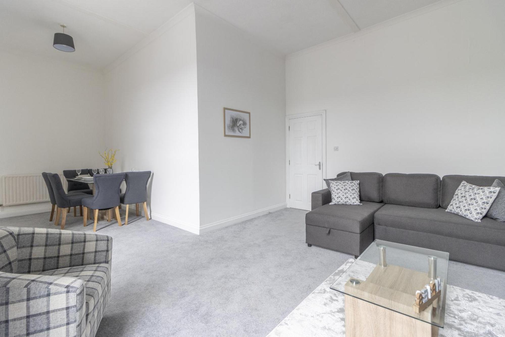 Alexandra - Large 3 Bed Perfect For Contractors, Free Parking, Fast Wifi And Great Value! Apartment Plymouth Bagian luar foto